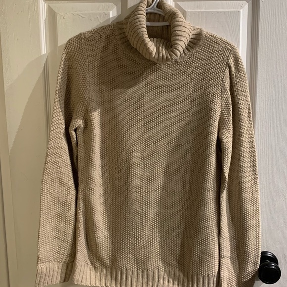 Tan Knit Sweater in Medium by New York & Company - Picture 2 of 5